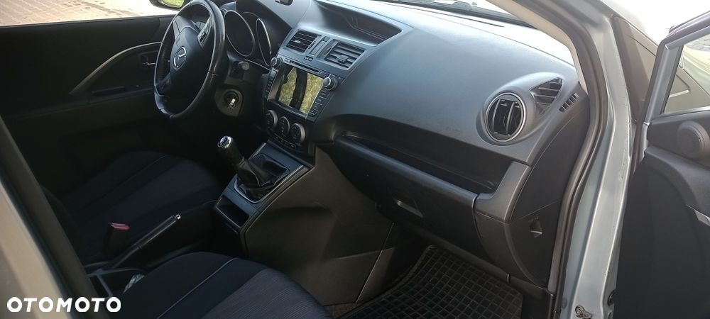Mazda 5 - 7