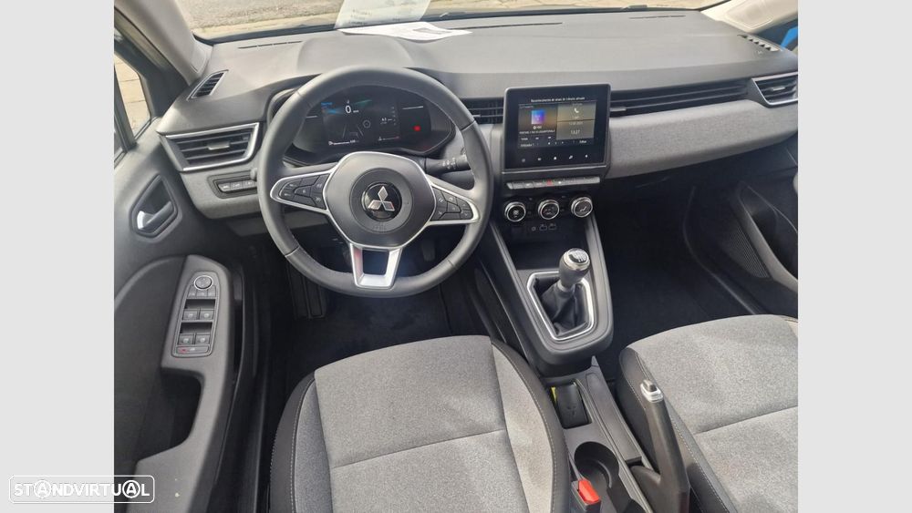 Mitsubishi Colt - 18