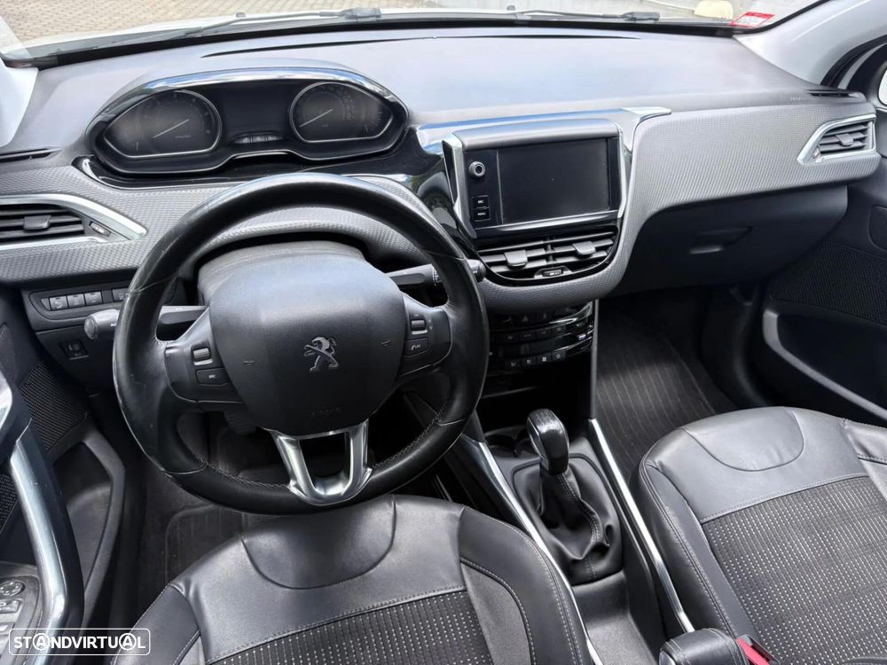 Peugeot 2008 1.6 e-HDi Allure - 30