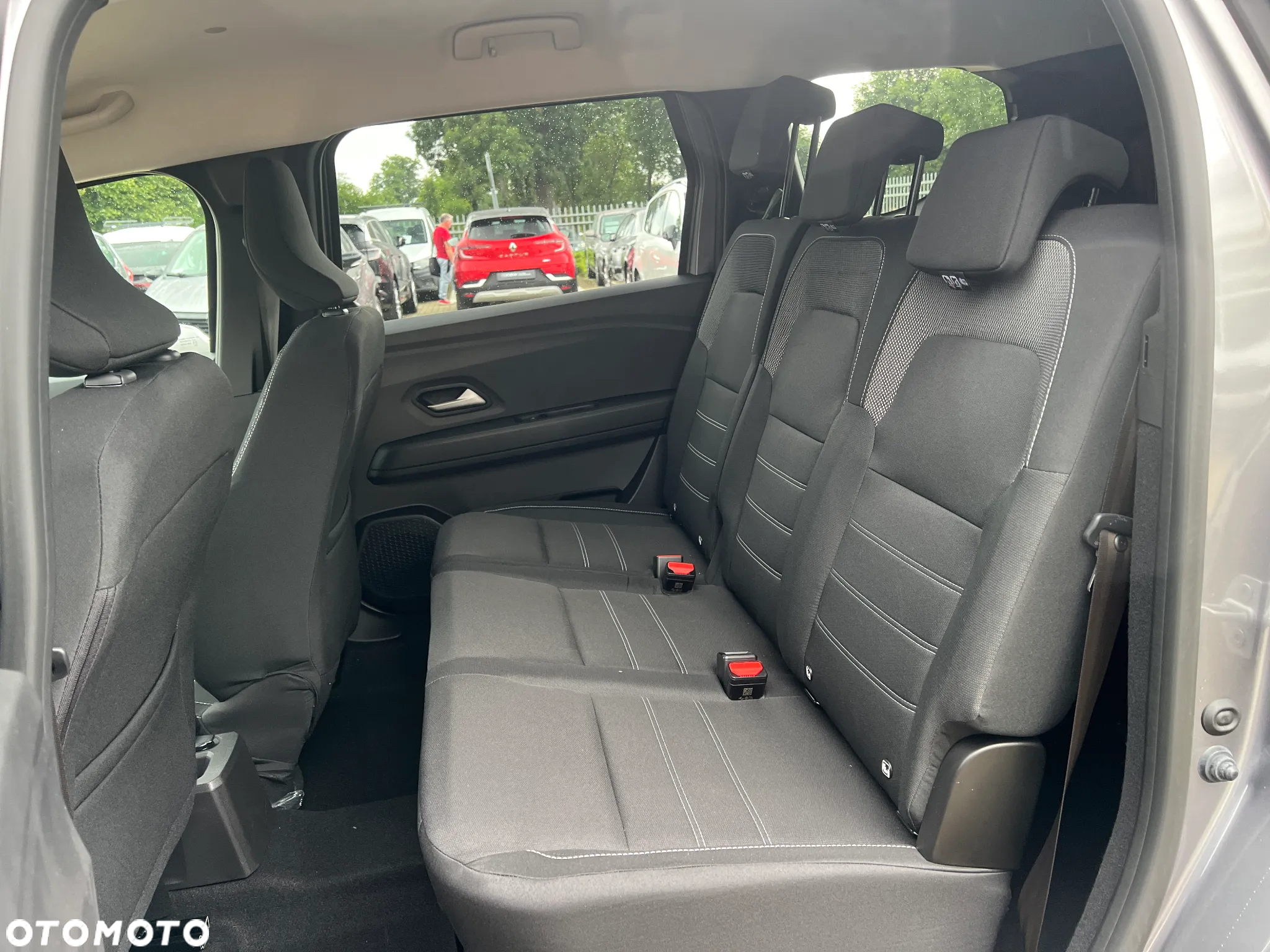 Dacia Jogger 1.0 TCe Expression 7os - 12