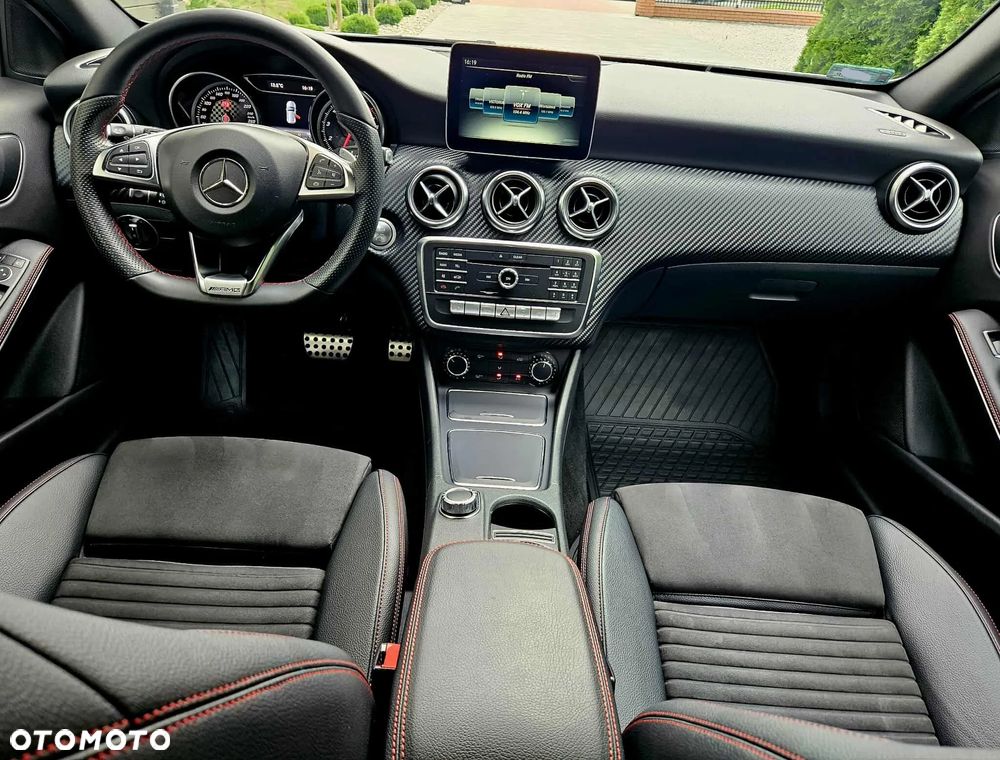 Mercedes-Benz Klasa A 220 4-Matic AMG Line - 10