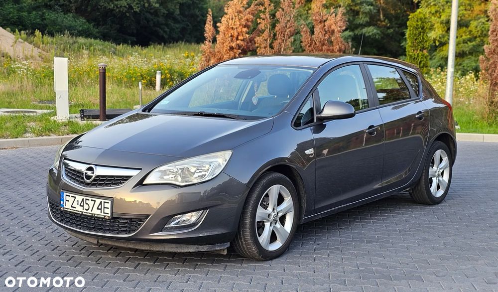 Opel Astra - 1