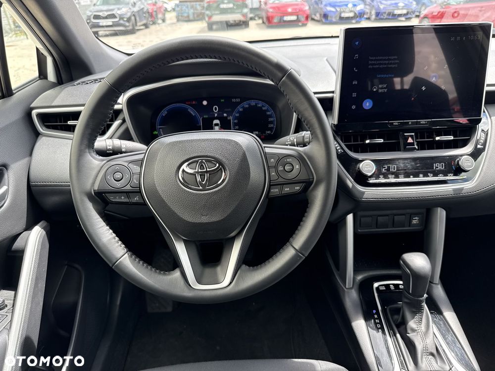 Toyota Corolla Cross - 10