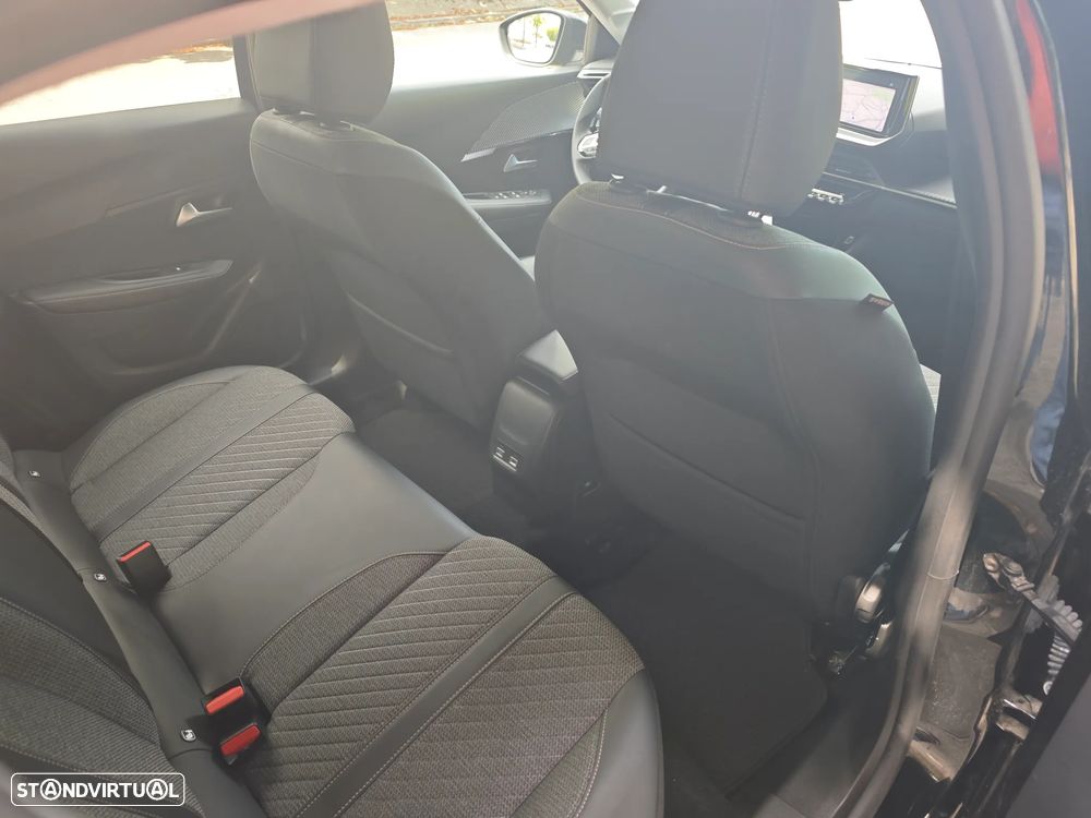 Peugeot e-208 Allure - 30