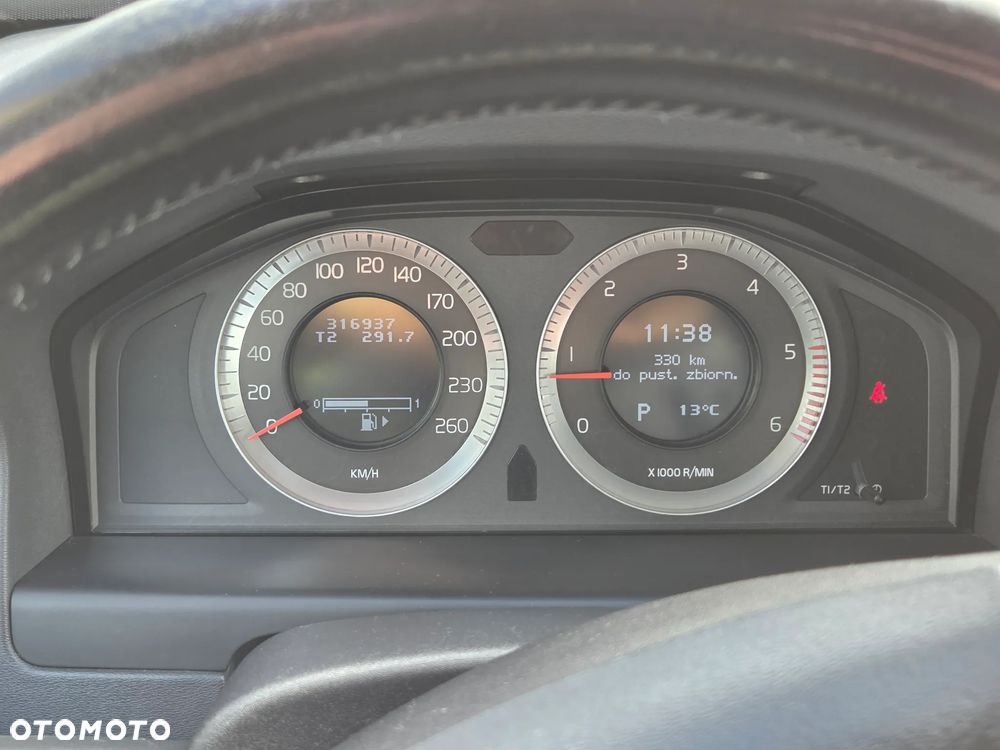 Volvo XC 70 - 22