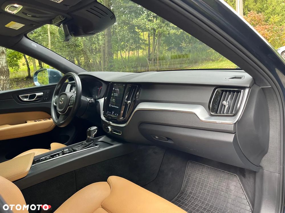 Volvo XC 60 T5 AWD Momentum - 13