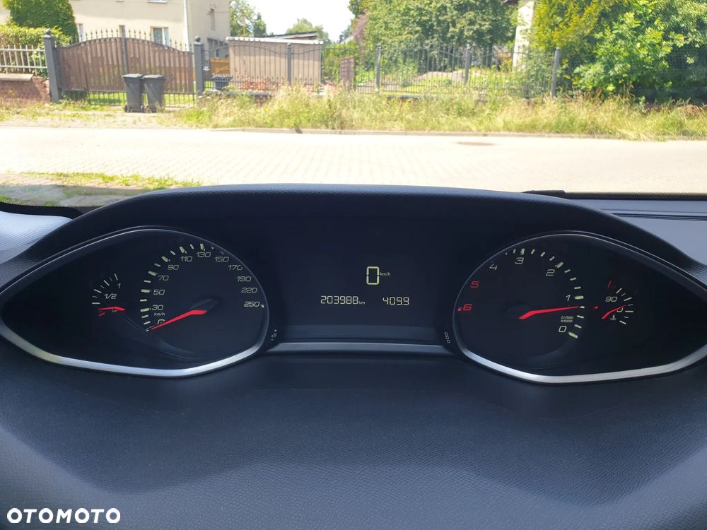 Peugeot 308 2.0 HDi Allure - 22