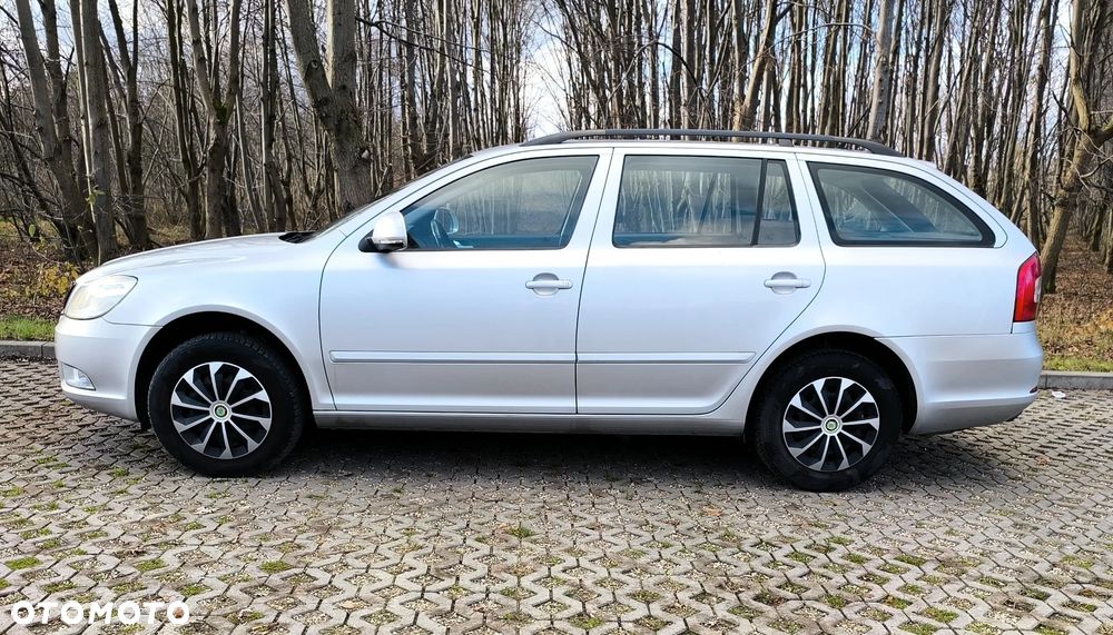 Skoda Octavia 2.0 TDI DPF Ambiente - 1