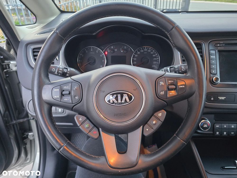 Kia Carens 2.0 GDI Spirit - 26