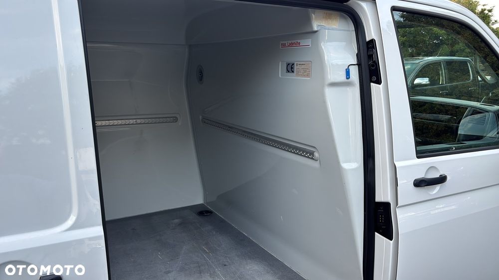 Volkswagen Transporter T6 - 21