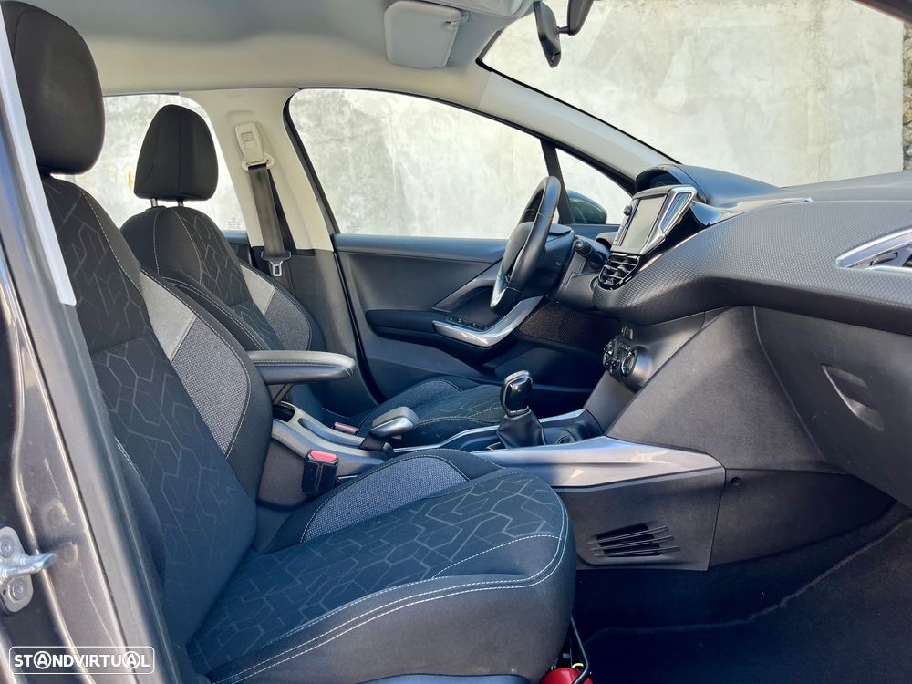 Peugeot 2008 - 32