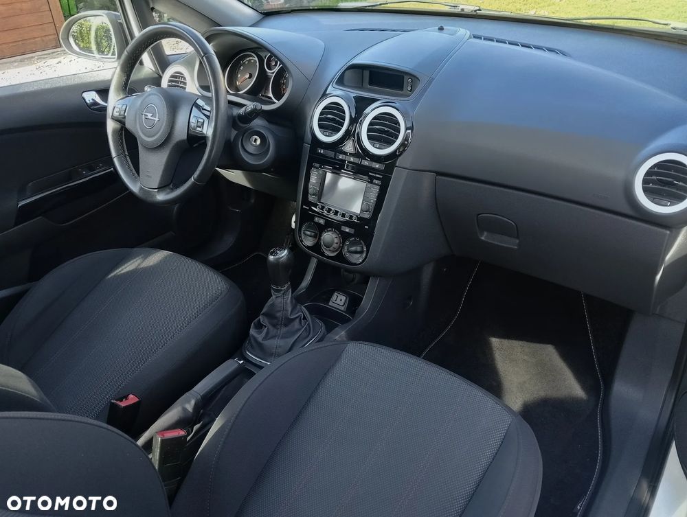 Opel Corsa 1.6 Turbo Color Race - 12