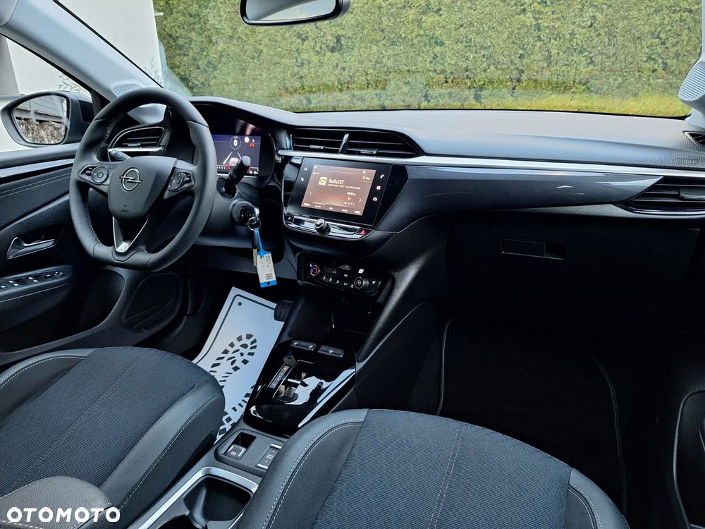 Opel Corsa 1.2 T Edition S&S - 9