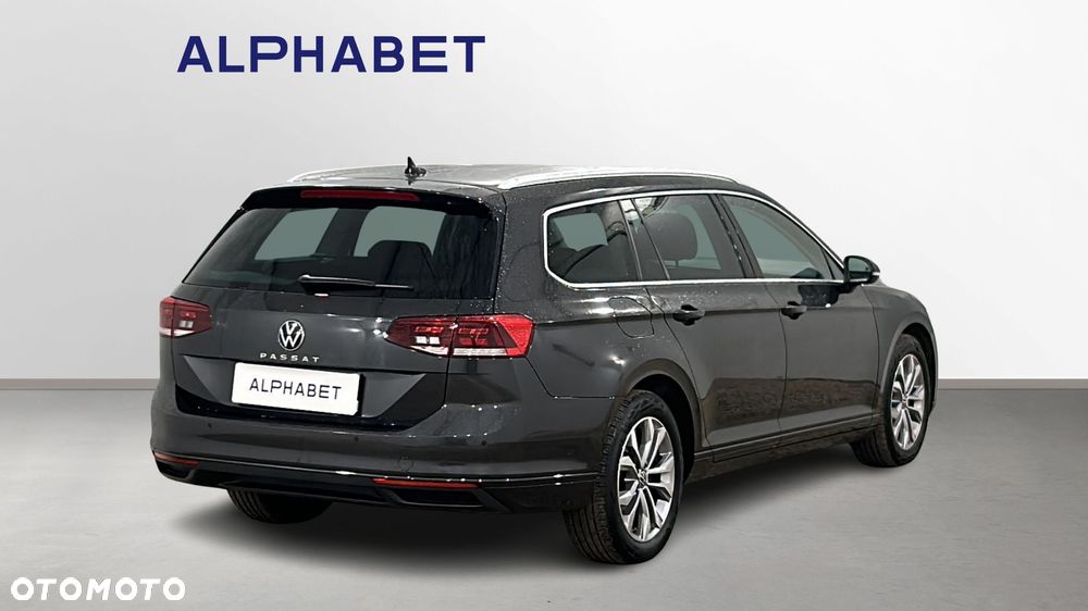 Volkswagen Passat - 5