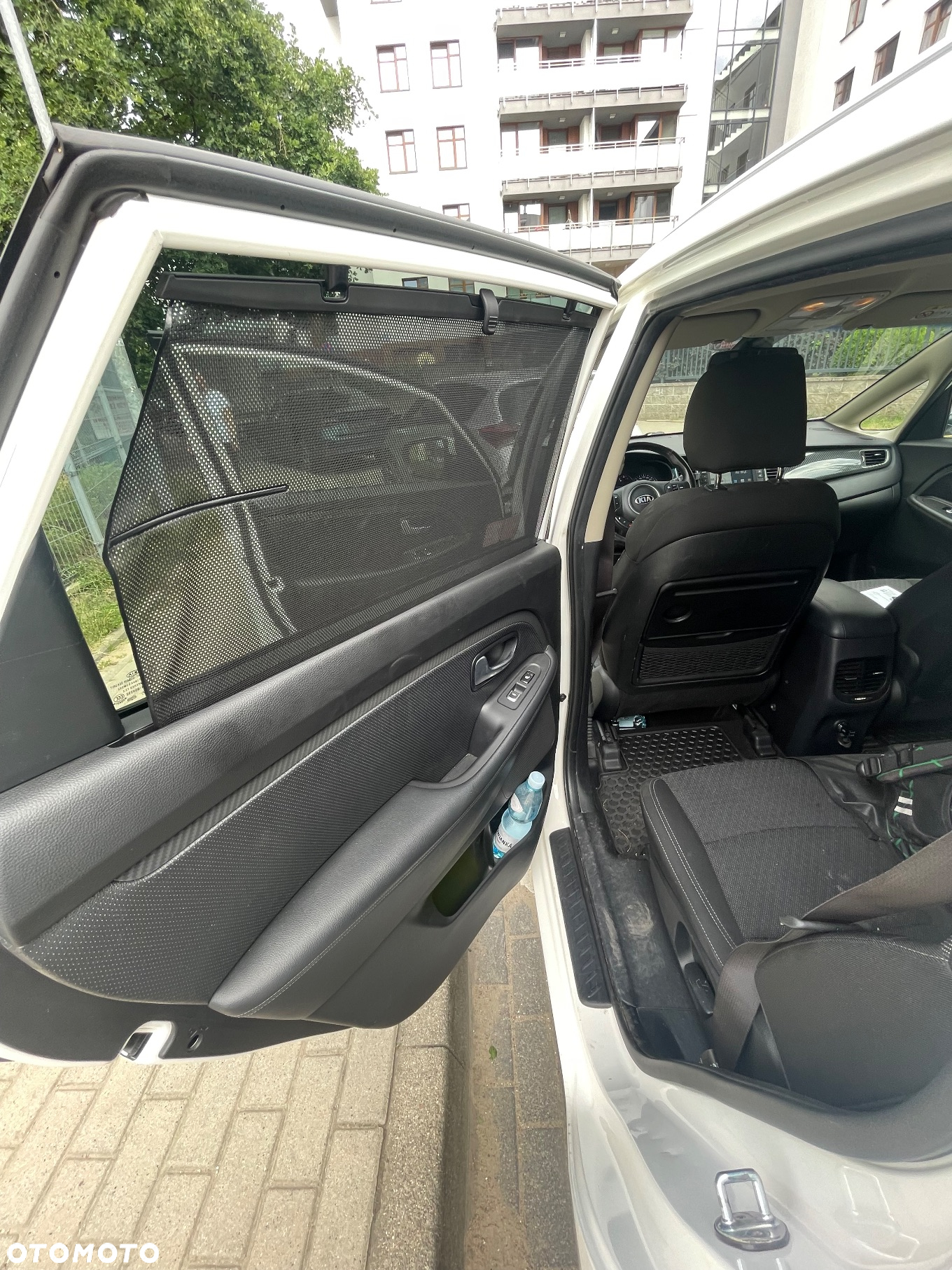 Kia Carens 1.6 GDI L - 10