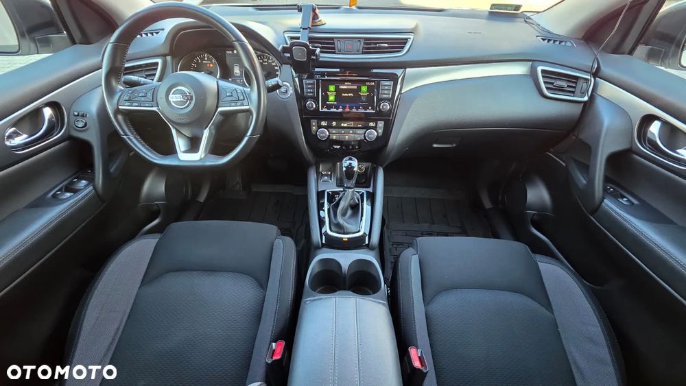 Nissan Qashqai 1.3 DIG-T N-Connecta DCT - 18