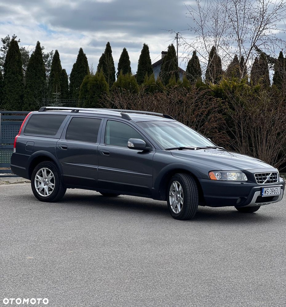 Volvo XC 70 D5 AWD Summum - 3