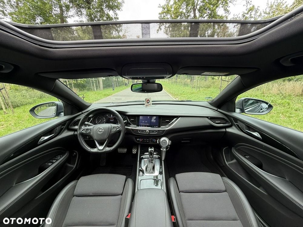 Opel Insignia - 36