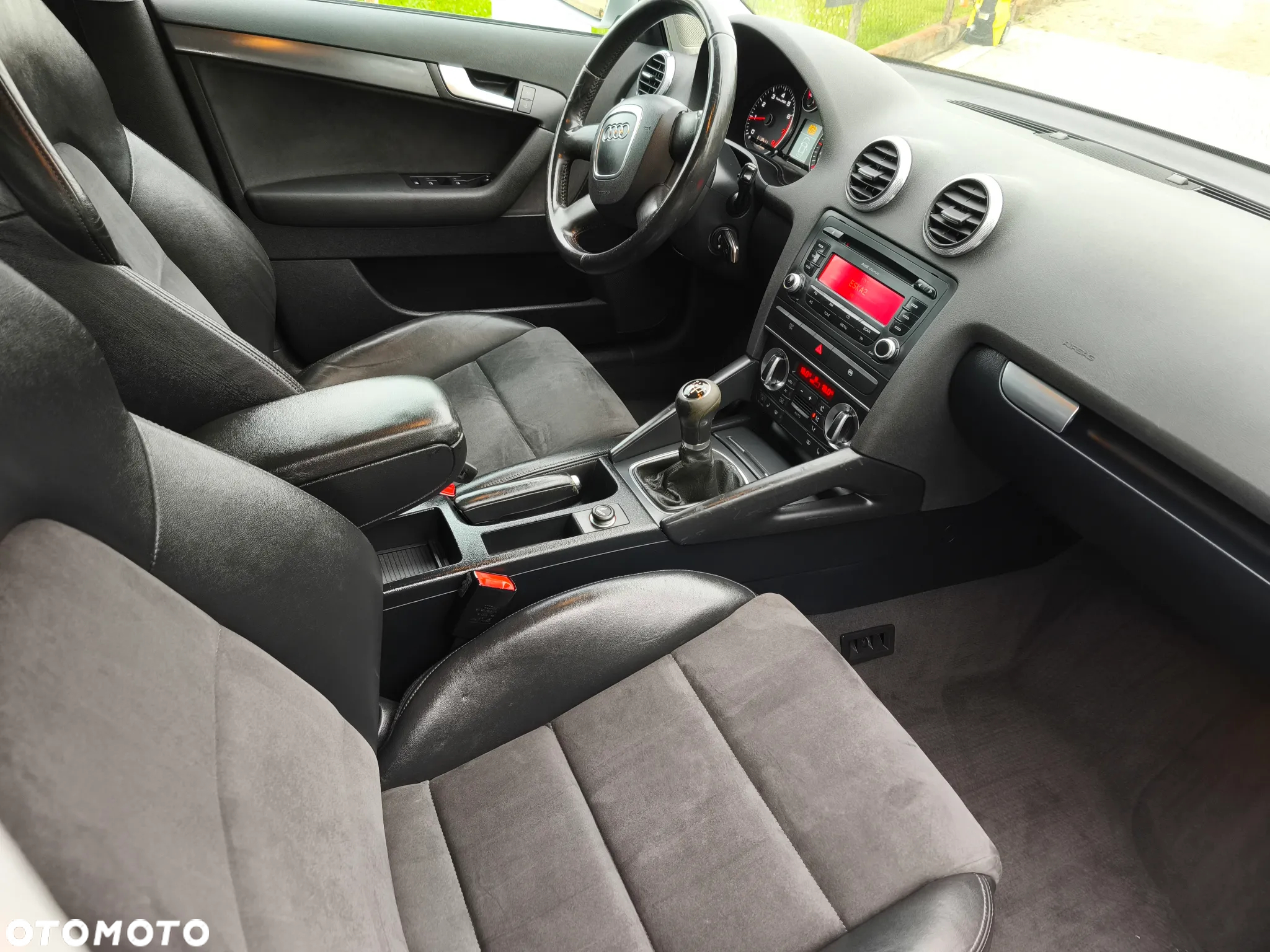 Audi A3 1.6 Sportback Attraction - 18