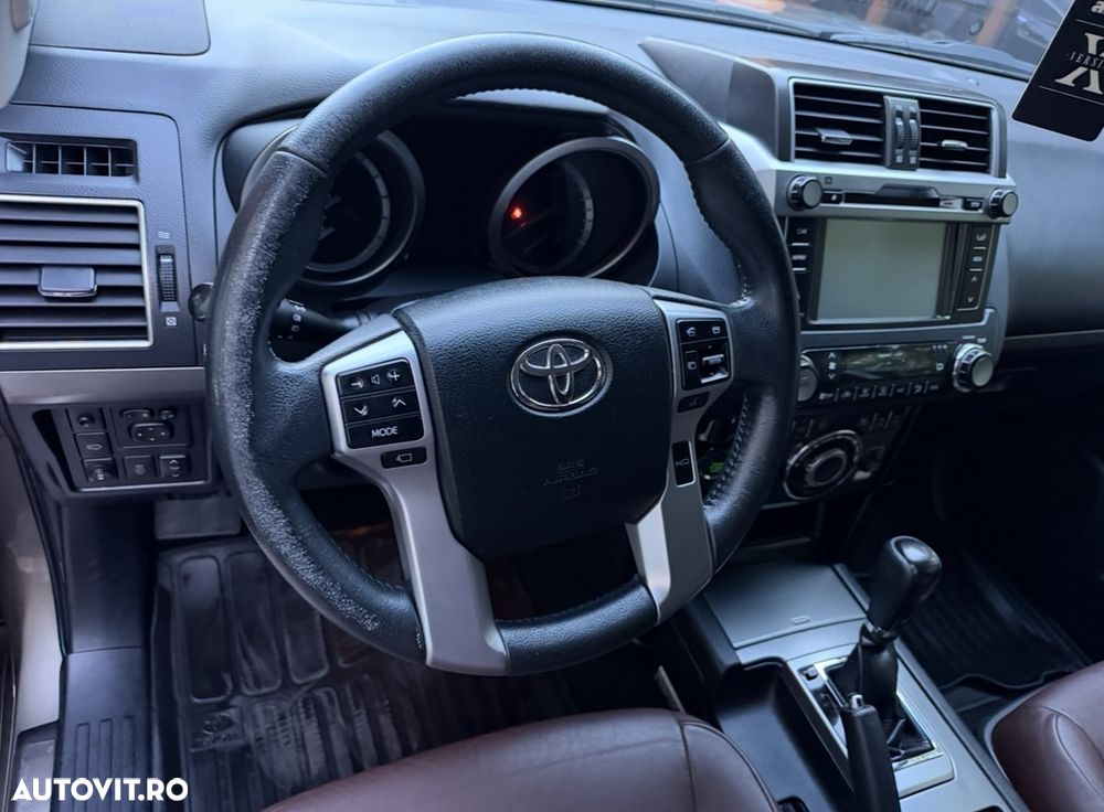 Toyota Land Cruiser 2.8l Turbo D-4D Aut. Luxury - 5