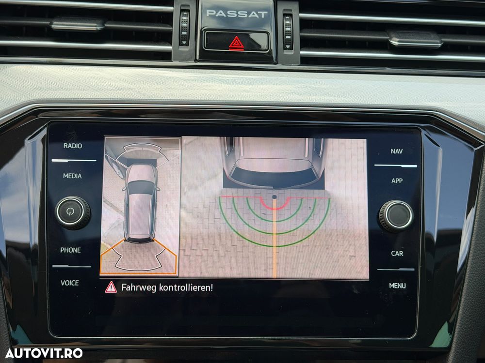 Volkswagen Passat - 31