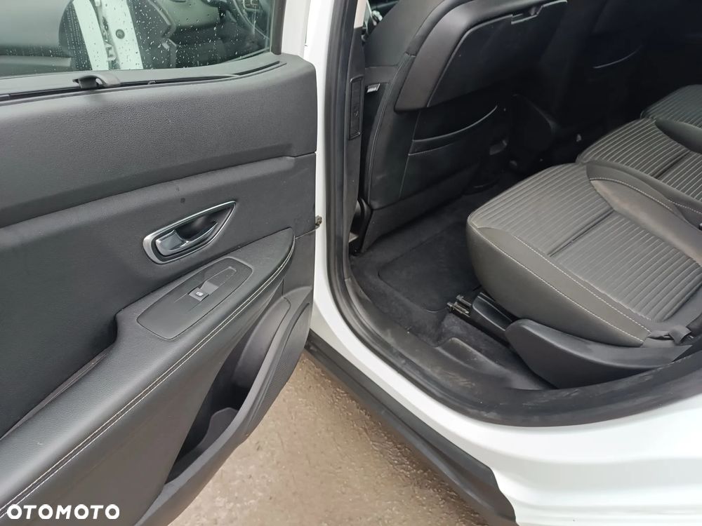 Renault Scenic 1.5 dCi Limited - 11