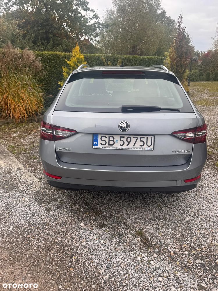 Skoda Superb 2.0 TDI Style DSG - 4