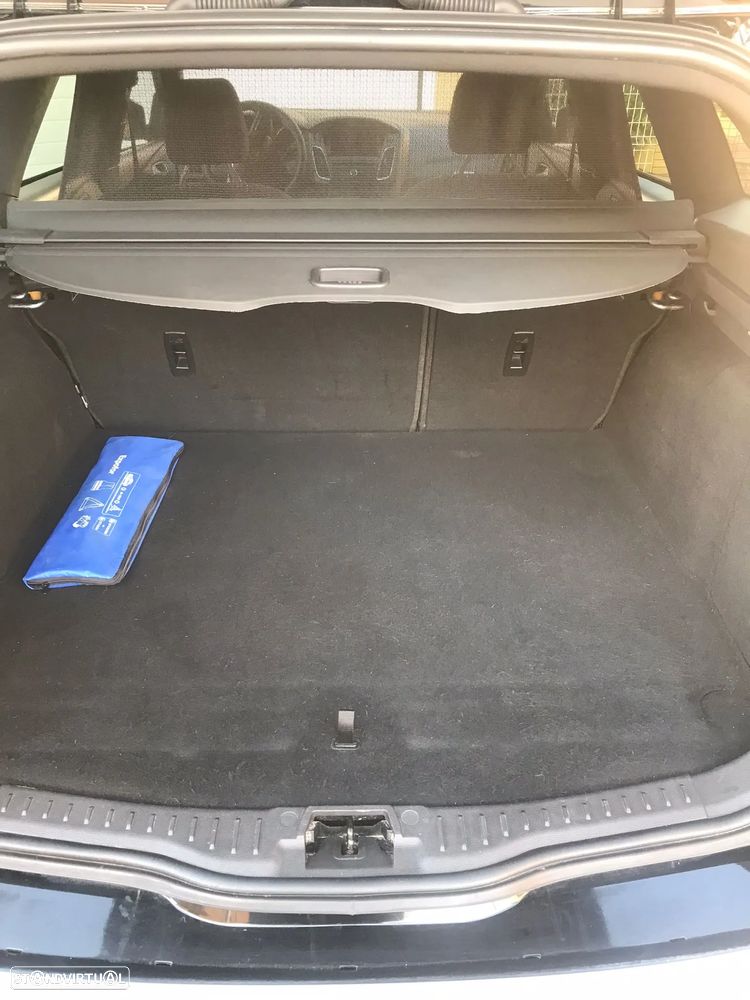 Ford Focus SW 1.5 TDCi ST-Line - 10