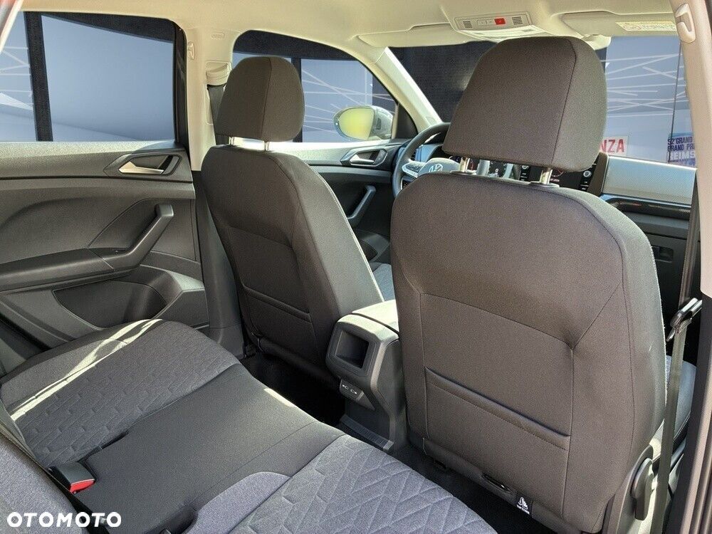Volkswagen T-Cross - 28