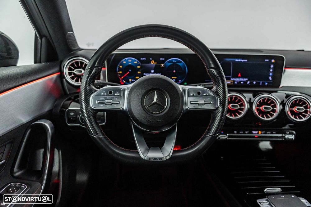 Mercedes-Benz A 180 d AMG Line Aut. — fotografia 23