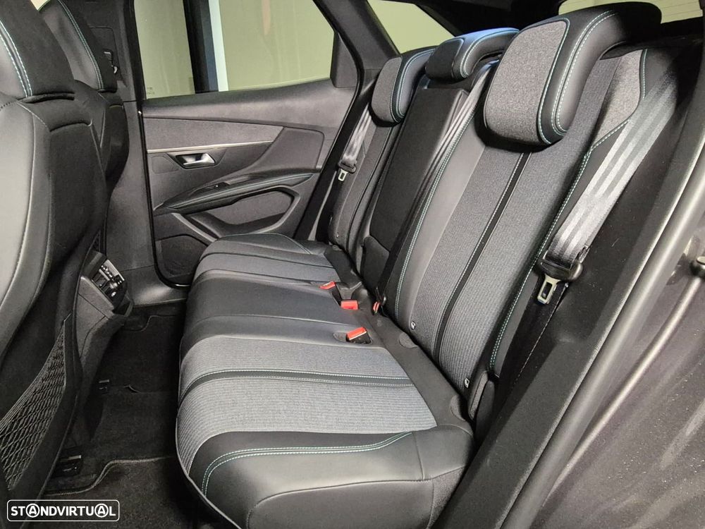 Peugeot 3008 1.5 BlueHDi Allure Pack EAT8 - 43