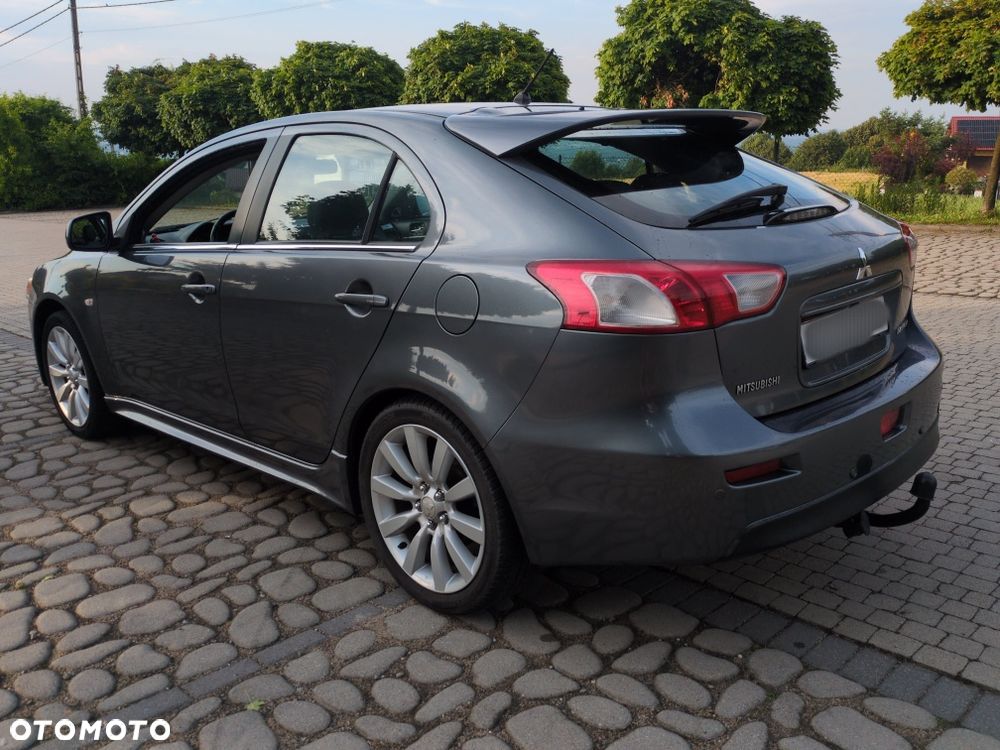 Mitsubishi Lancer - 3