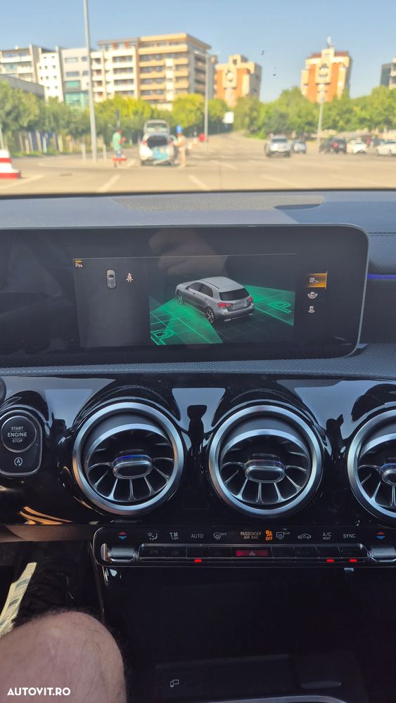 Mercedes-Benz A - 14