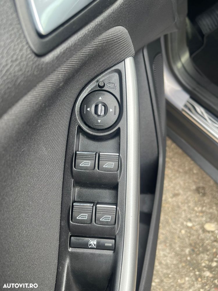 Ford Focus 1.0 EcoBoost Start-Stopp-System SYNC Edition - 19