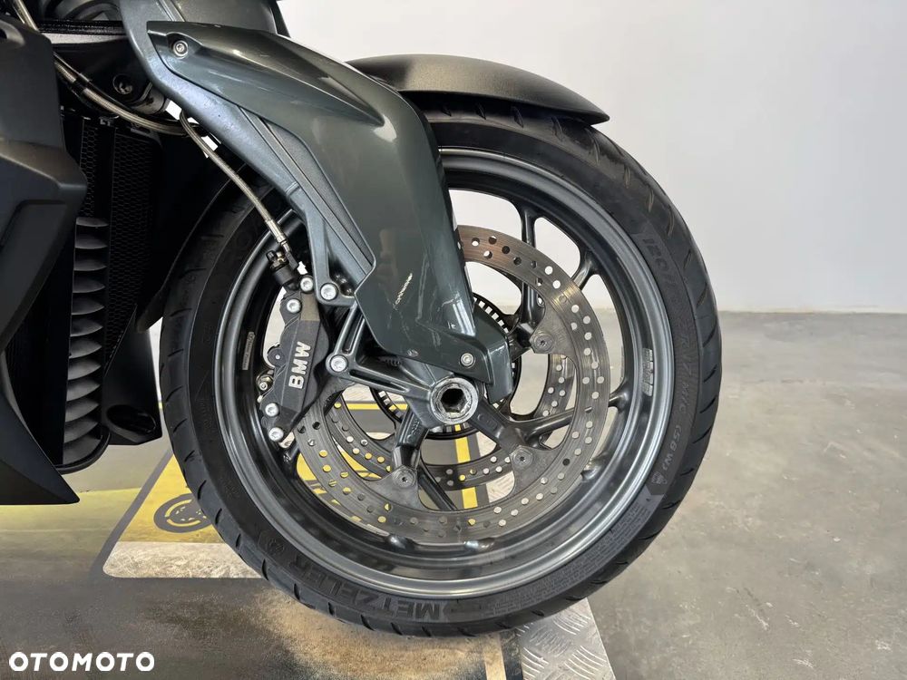 BMW K - 8