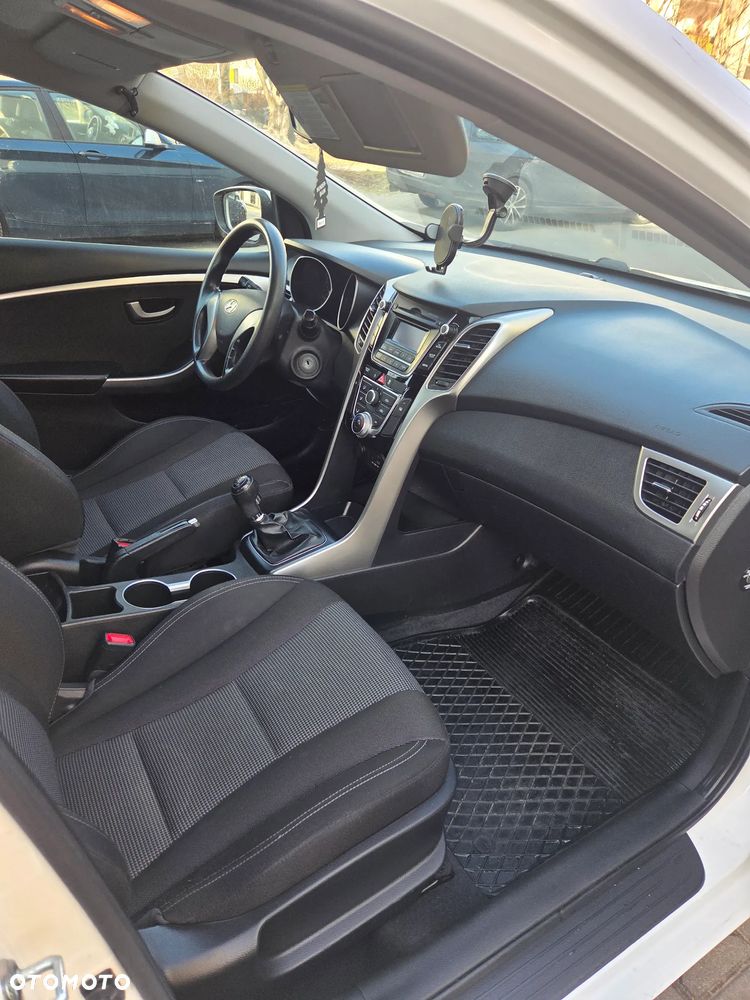 Hyundai i30 1.4 CRDi Advantage - 8