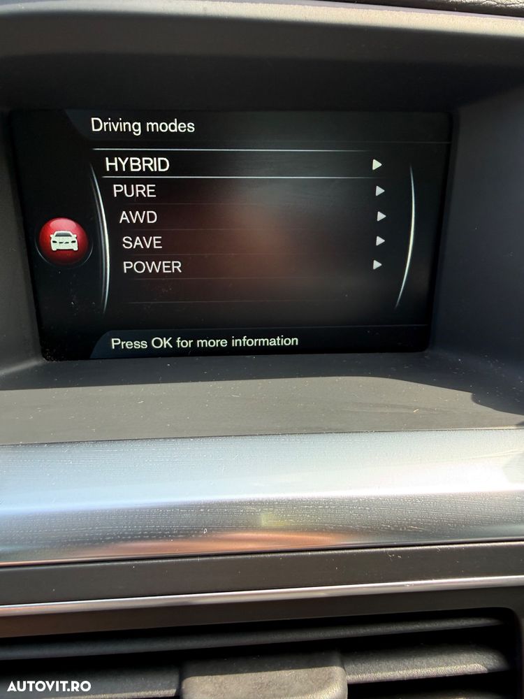 Volvo V60 D6 Plug-In-Hybrid AWD Geartronic Momentum - 24