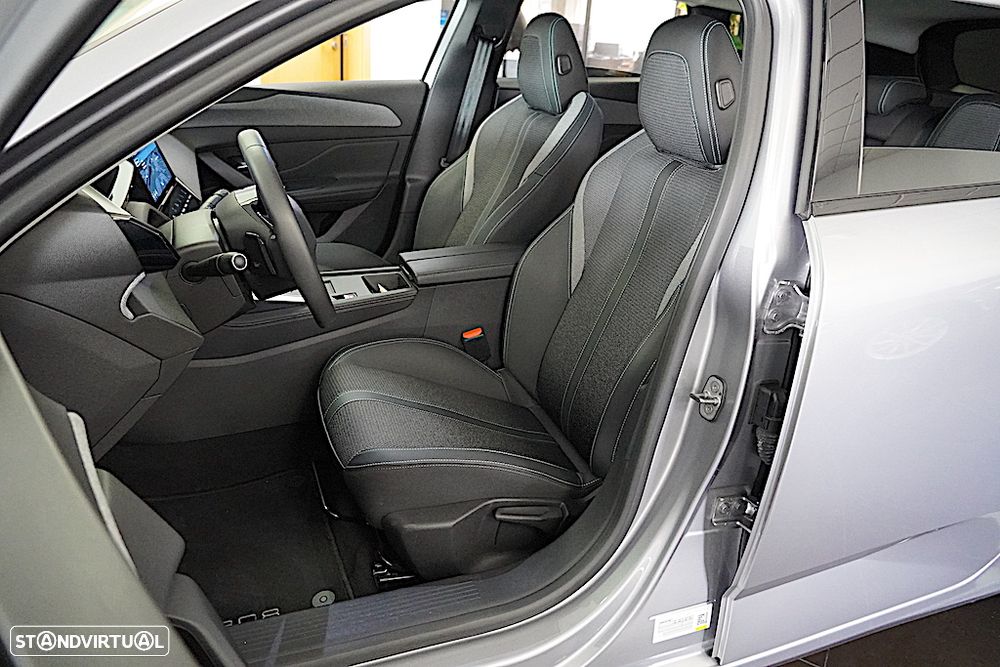 Peugeot 308 SW 1.5 BlueHDi Allure EAT8 - 4