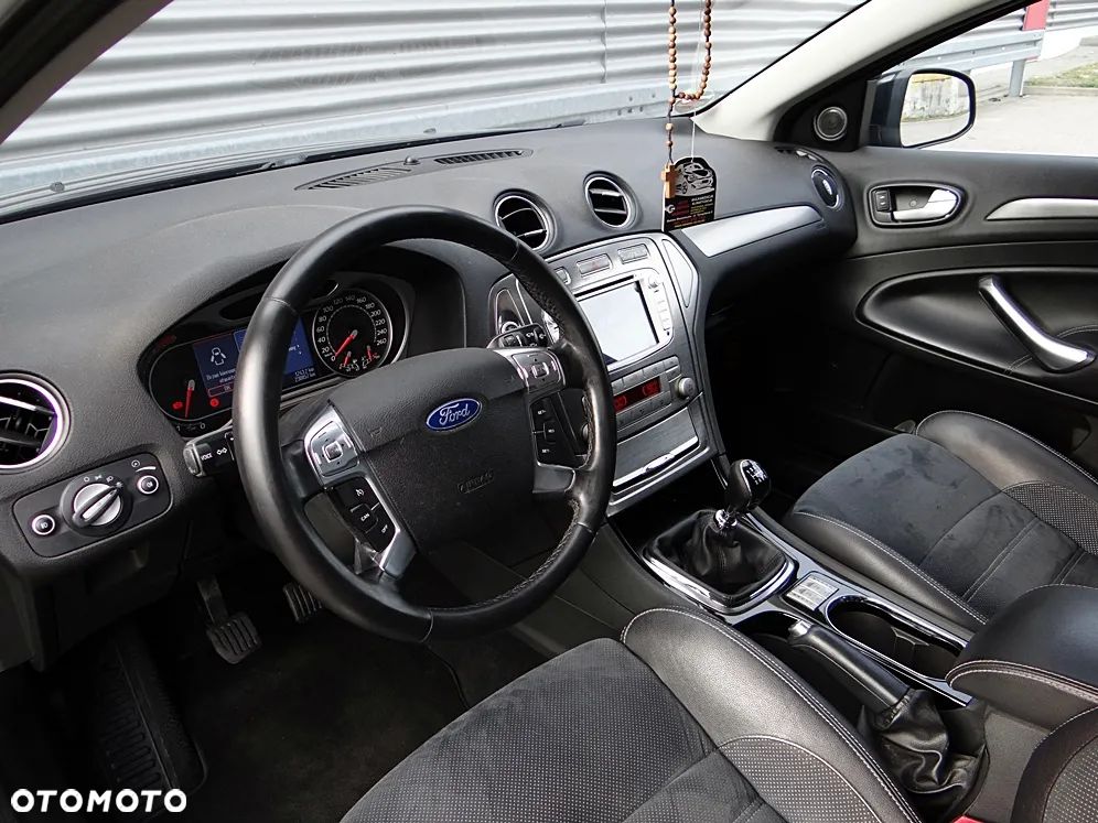 Ford Mondeo 2.2 TDCi Titanium - 35