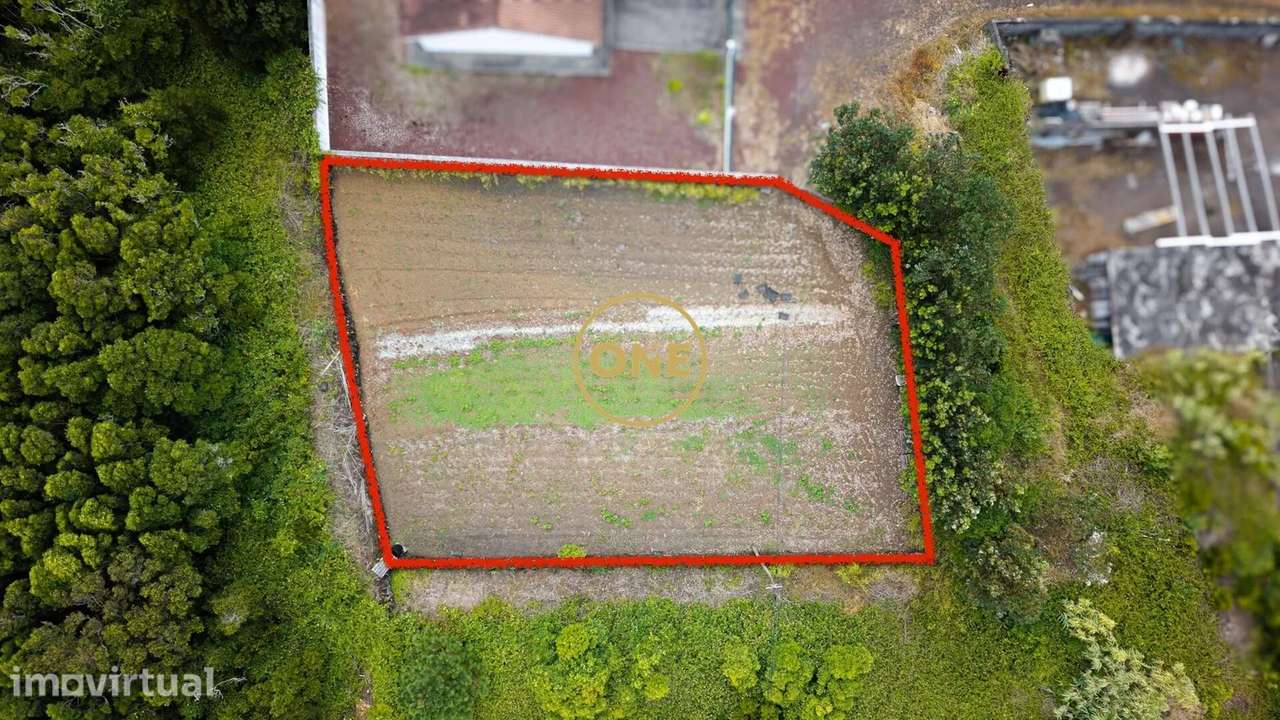 Terreno Rústico com 584 m² nas Sete Cidades – Madalena, Ilha do Pico - Grande imagem: 2/7