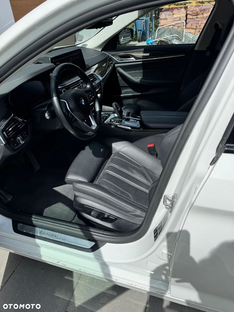 BMW Seria 5 520d Luxury Line - 3