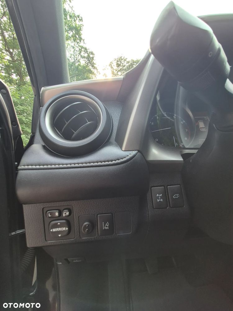 Toyota RAV4 2.0 Style 4x4 - 12
