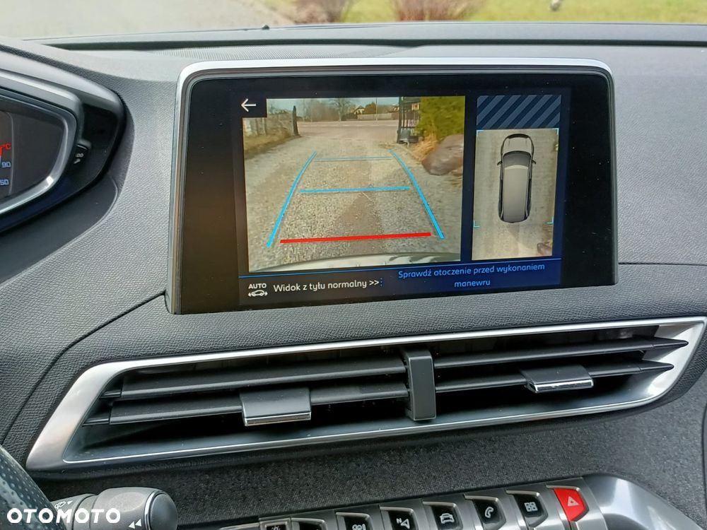 Peugeot 5008 BlueHDi 120 Allure - 21