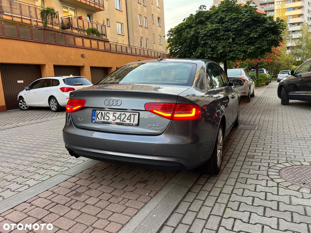 Audi A4 2013 photo 2
