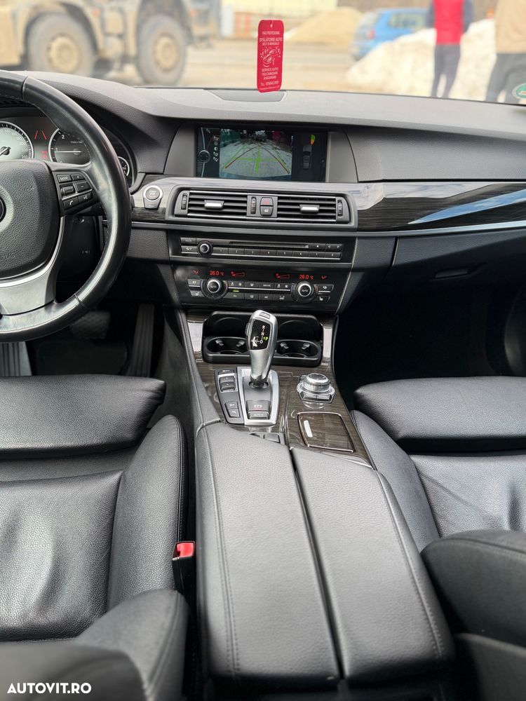 BMW Seria 5 525d xDrive Aut. - 13