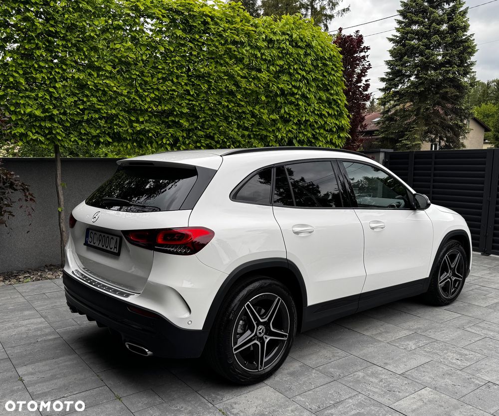 Mercedes-Benz GLA 200 AMG Line - 3