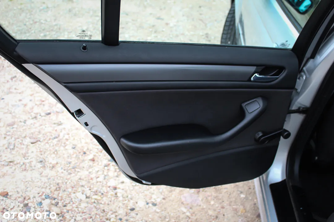BMW Seria 3 316i - 17
