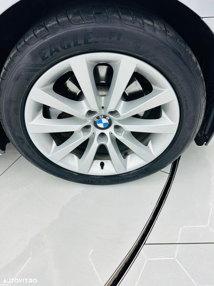 BMW Seria 5 520d Aut. Modern Line - 10