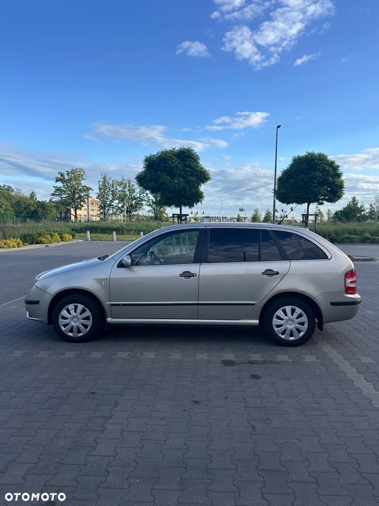 Skoda Fabia 1.4 16V Ambiente - 5