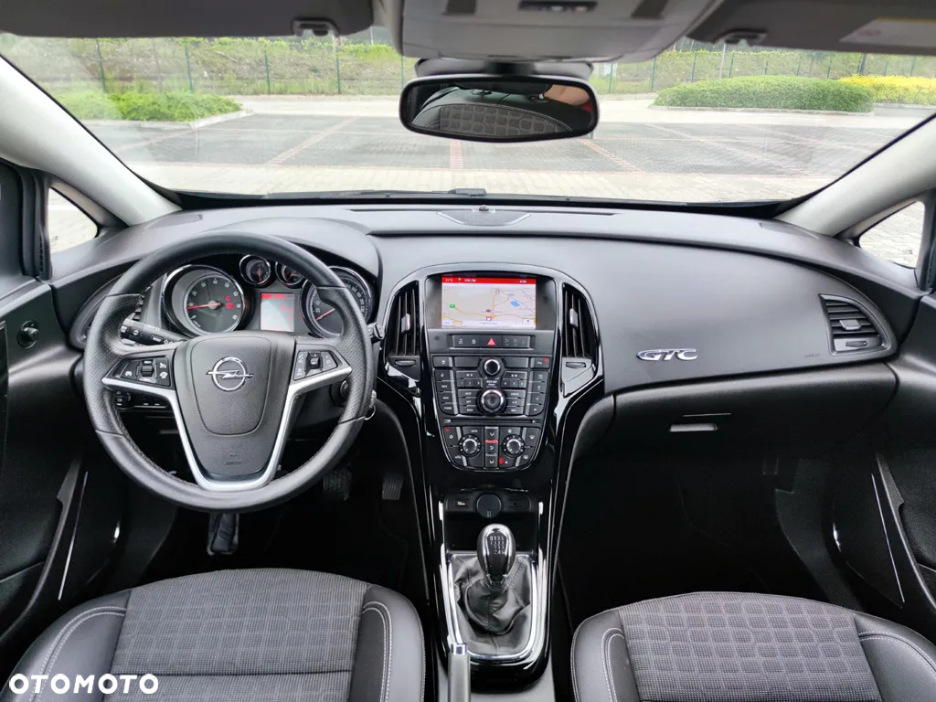 Opel Astra IV GTC 1.4 T Sport - 5
